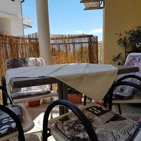 Apartmani Putnik Baška Voda Extérieur photo