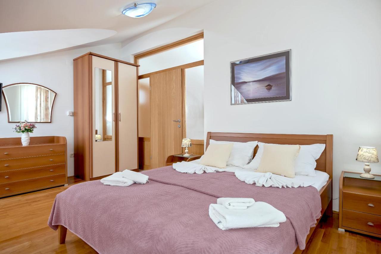 Apartmani Putnik Baška Voda Extérieur photo