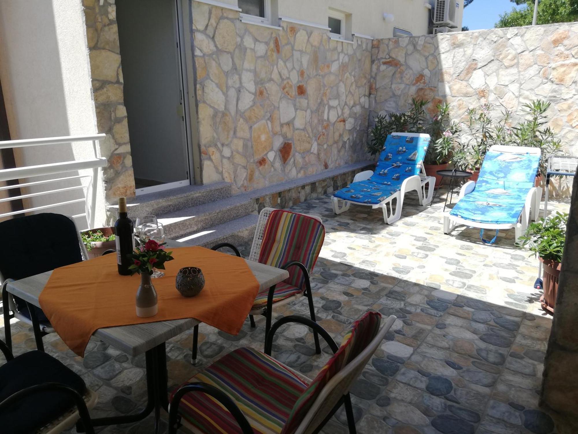 Apartmani Putnik Baška Voda Extérieur photo