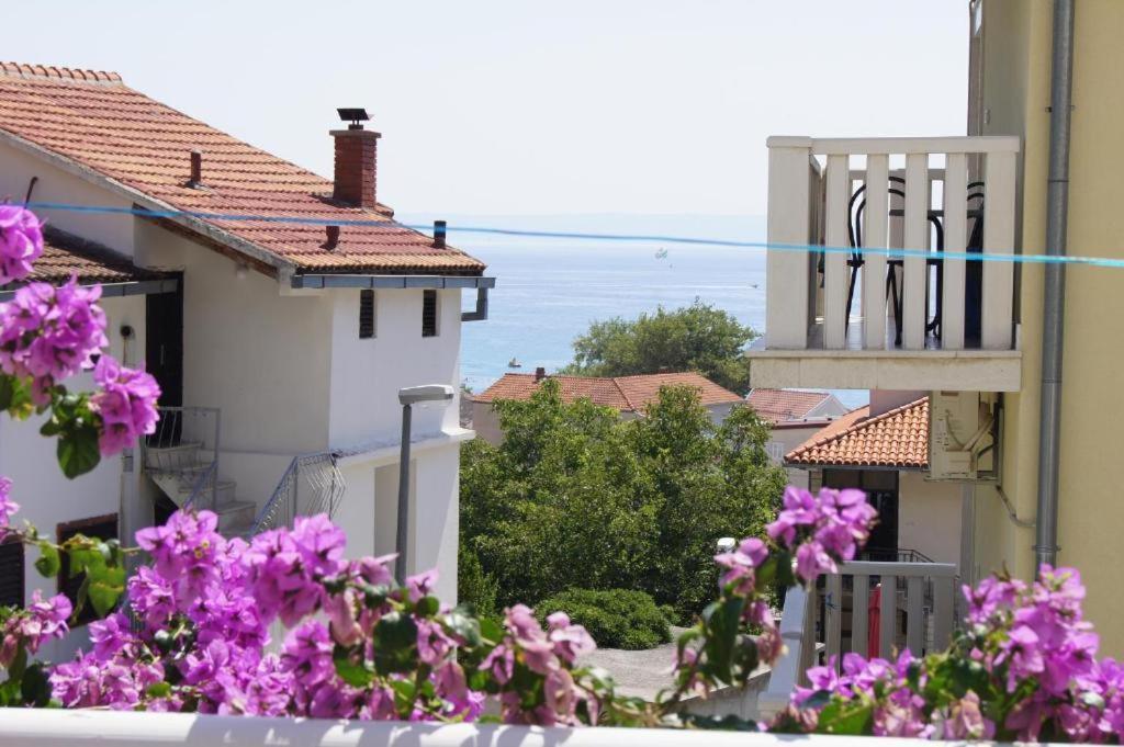 Apartmani Putnik Baška Voda Extérieur photo
