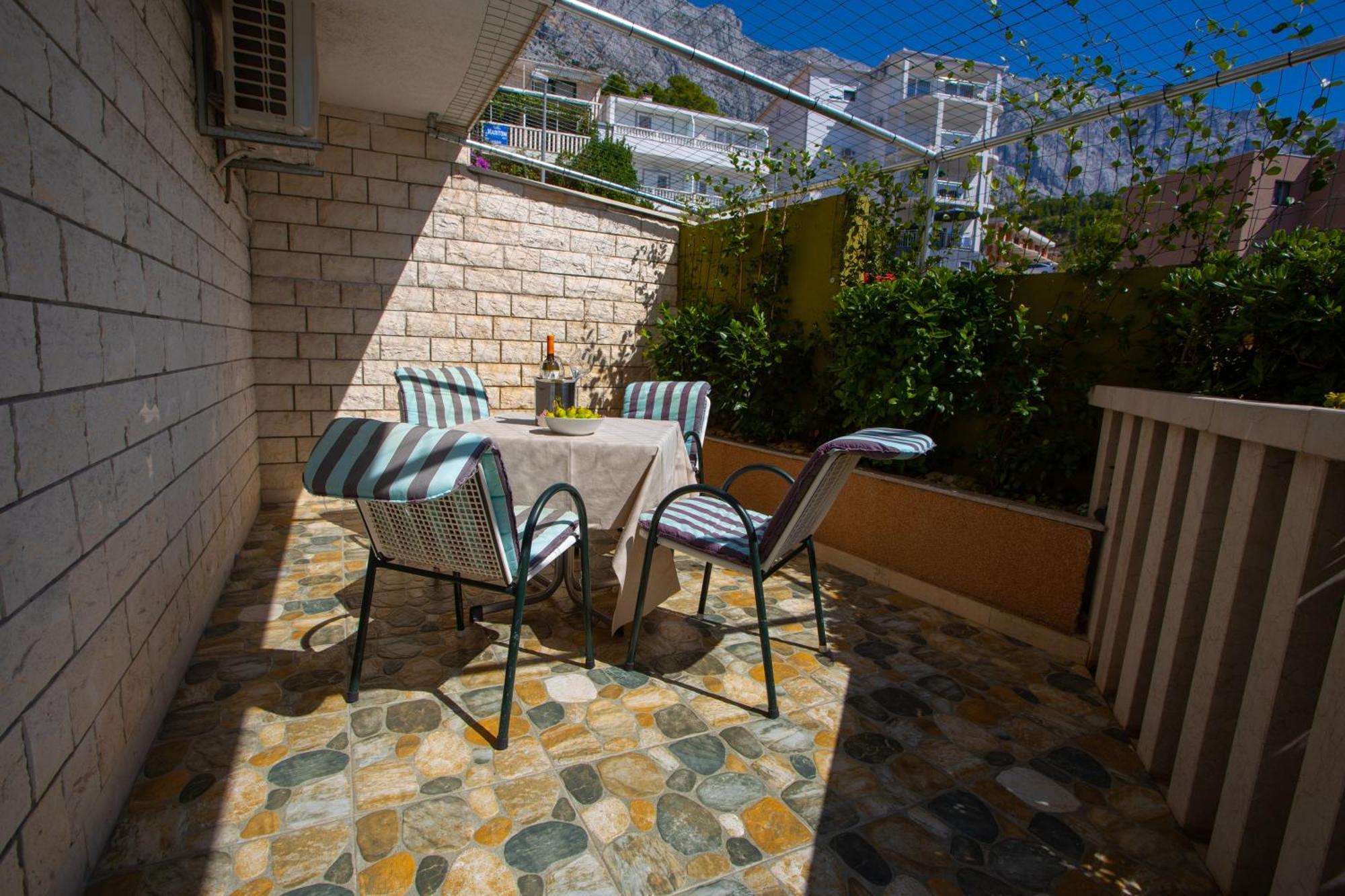 Apartmani Putnik Baška Voda Extérieur photo